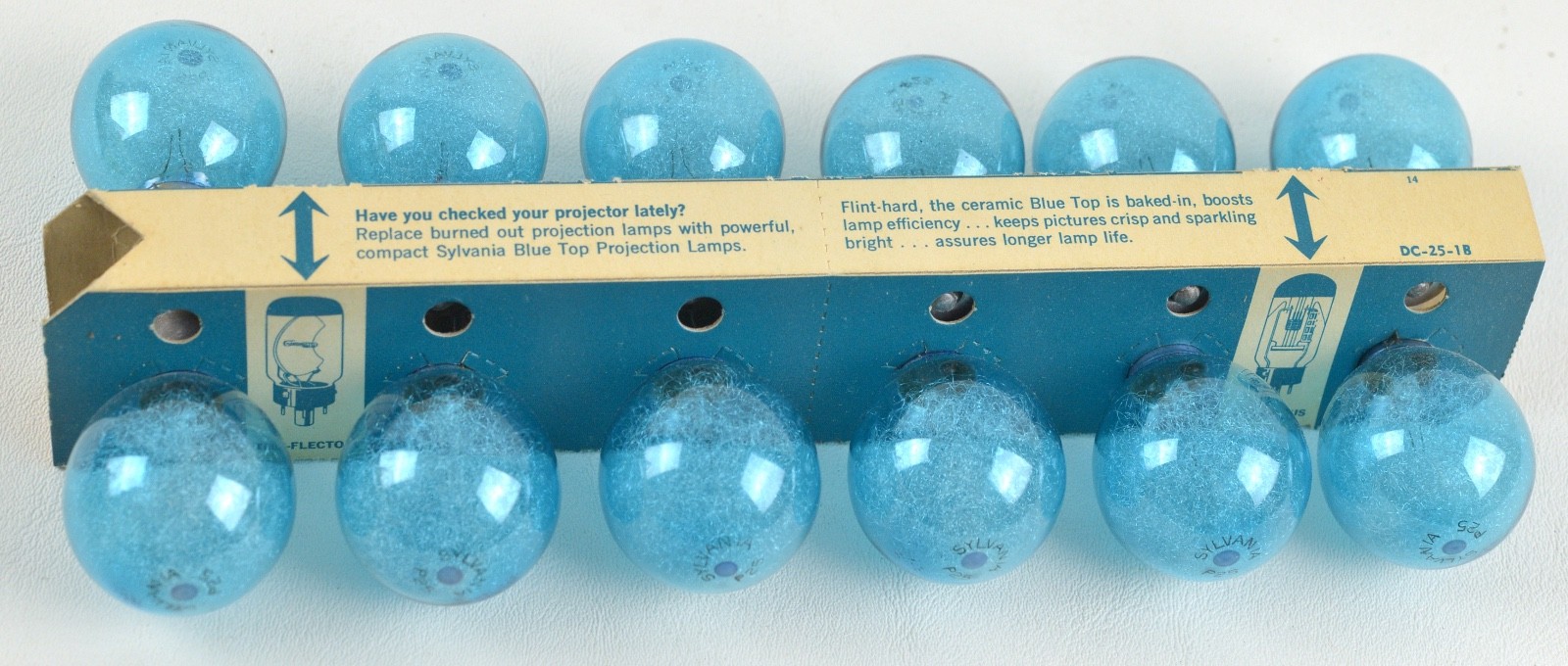 Vintage Sylvania Blue Dot Press 26B Flashbulbs Blue Color 12 Unused Original Box