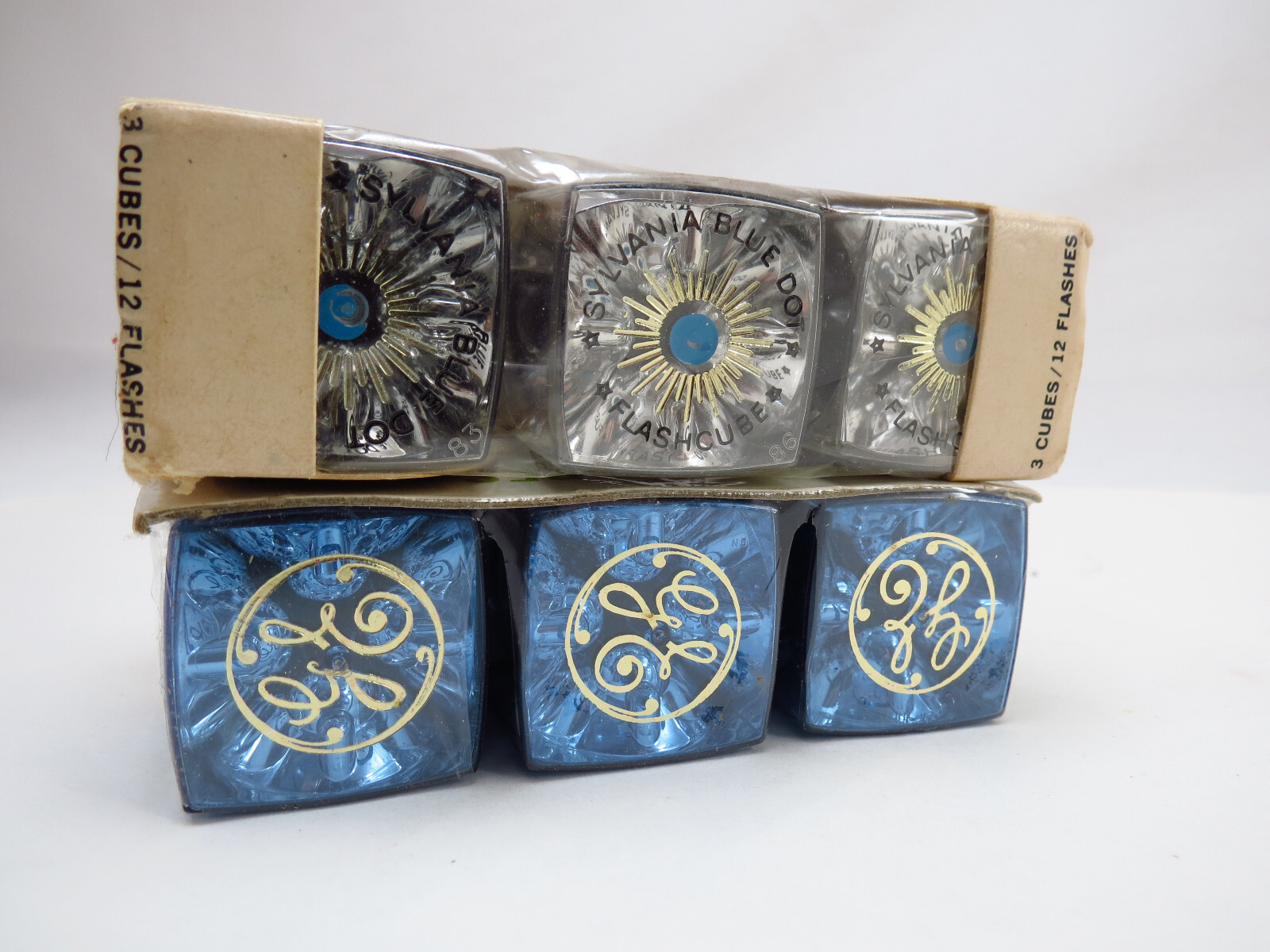 Sylvania Blue Dot & GE Super Cubes Camera Flash Cubes, 6 Cubes for 24 Flashes