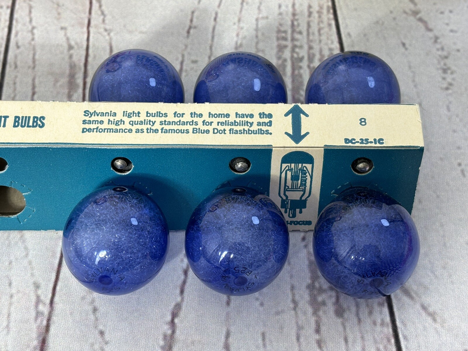 Vintage SYLVANIA BLUE DOT FLASH BULBS Press 25B Flashbulbs For Camera Lot Of 6