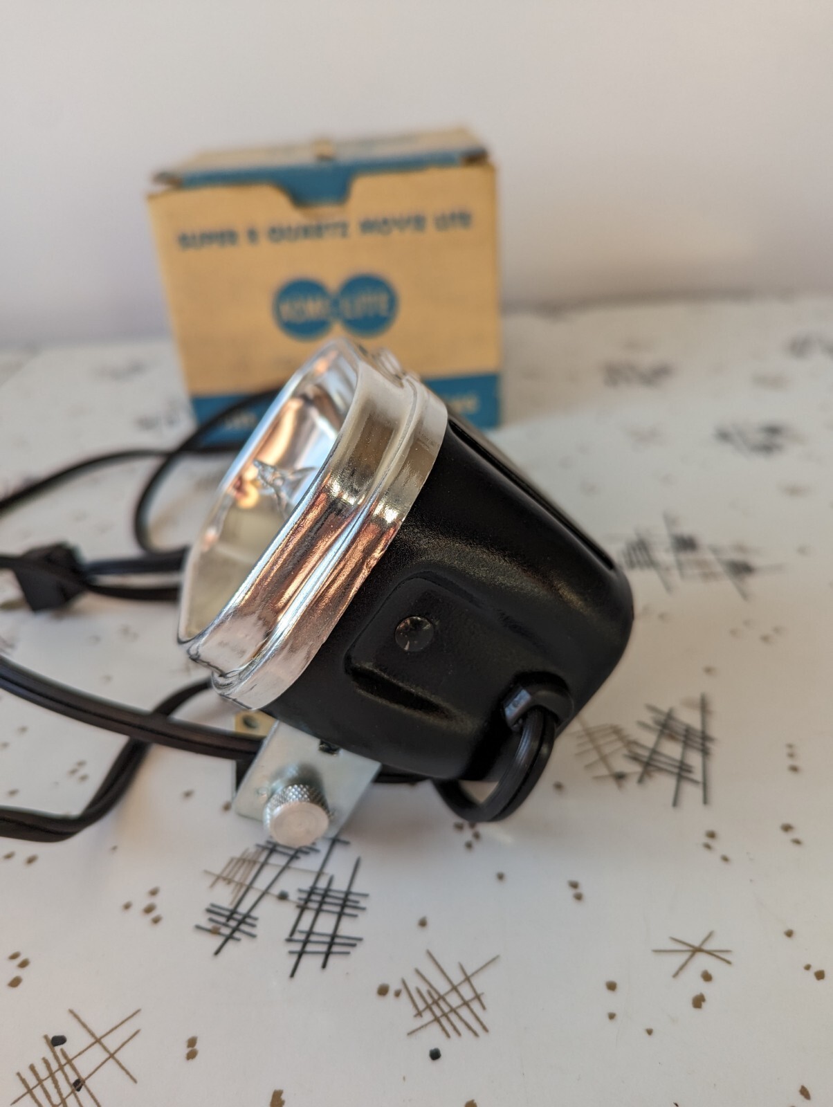 Vintage Cameralite 709 Acme-Lite Movie Camera Light for Super 8 Cameras