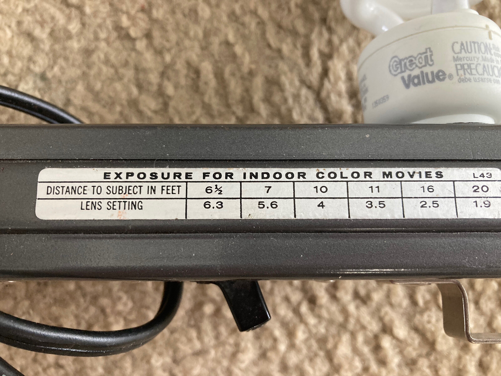 VTG Smith-Victor GL101 Exposure Light Bar for Indoor Color Movies