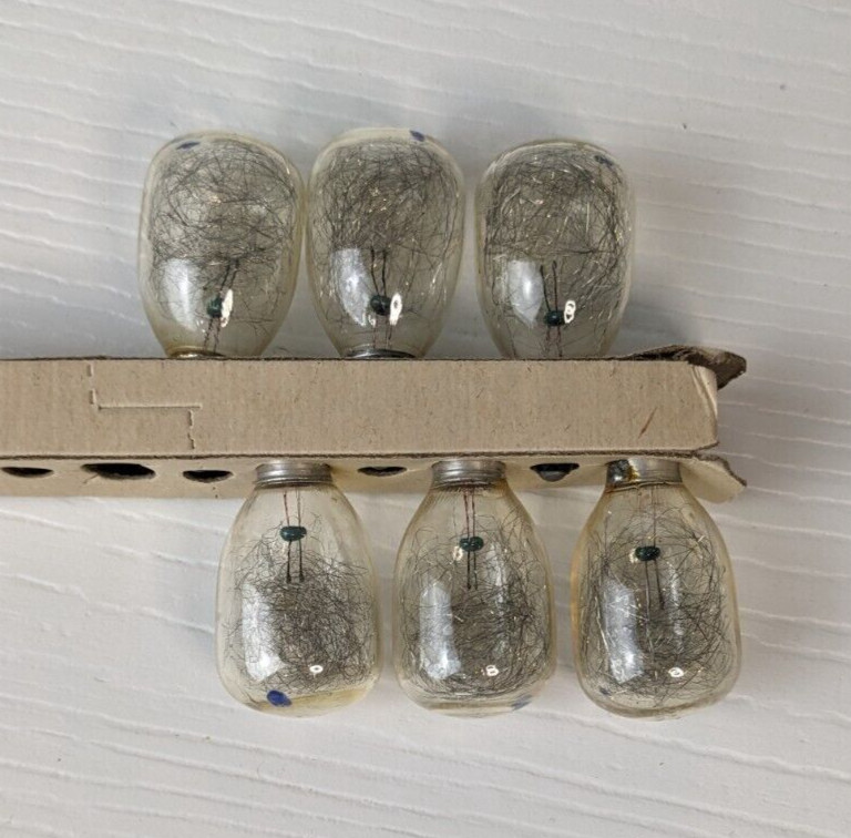 Fotomat M3 Flashbulbs Blue Flash (6 Bulbs left in Package) Vintage #Bin A