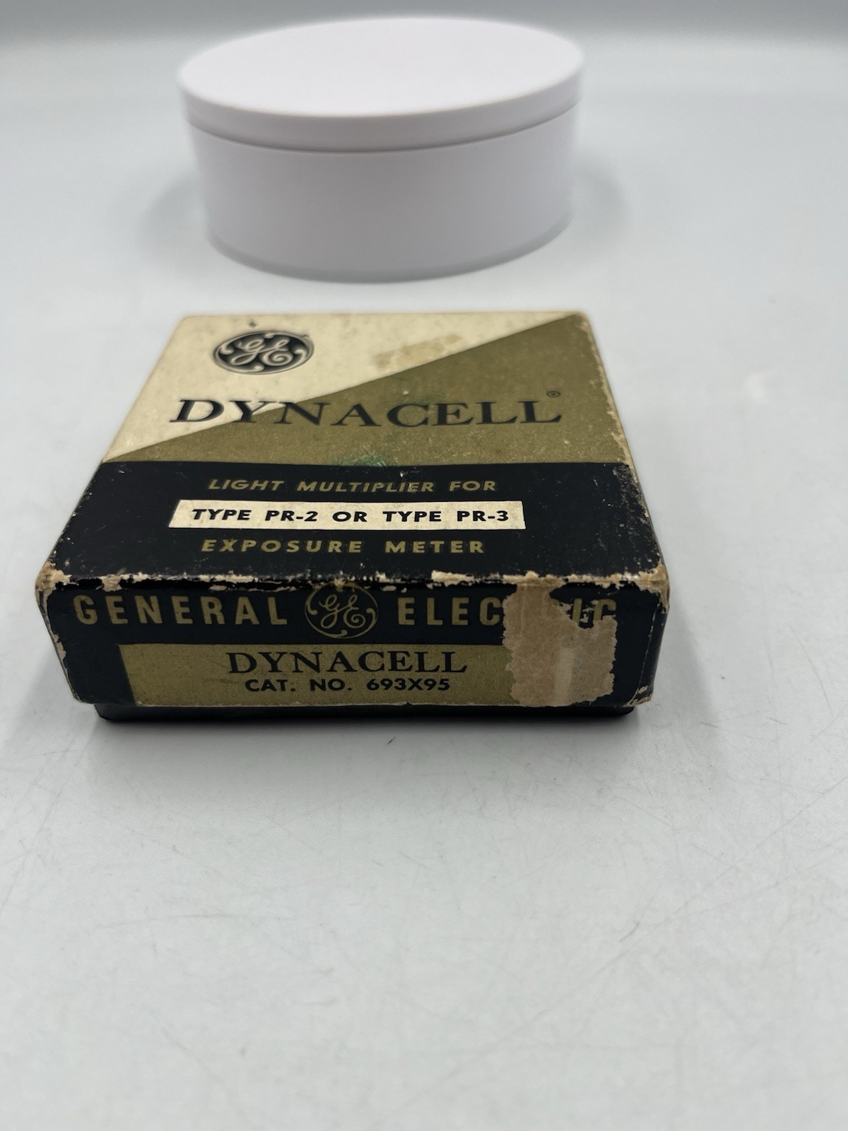 * Vintage General Electric DYNACELL P 2 Exposure meter. or TYPE PR-3 EXPOSURE