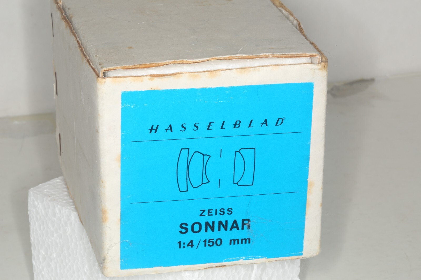 EMPTY BOX FOR HASSELBLAD ZEISS SONNAR 1:4/150MM LENS – BOX & PACKAGNG ONLY