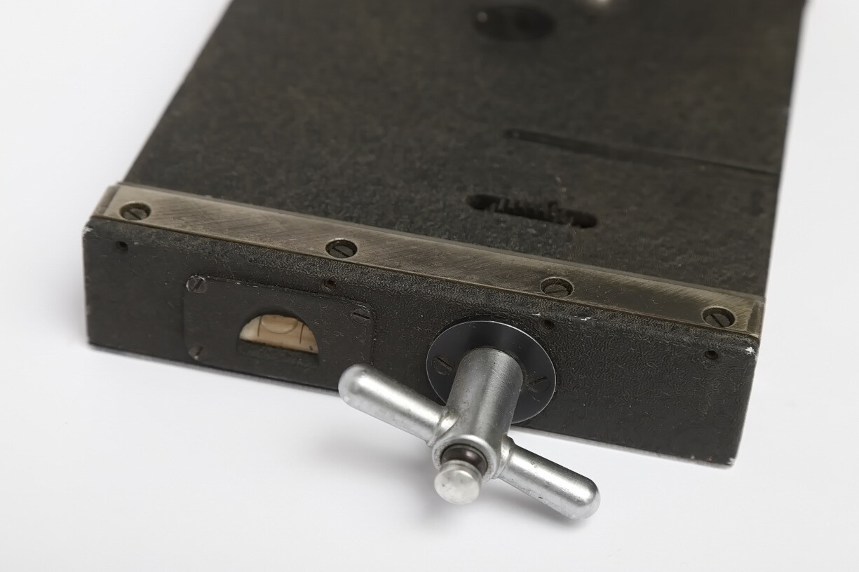 MITCHELL CAMERA CORP L BASE FOR MITCHELL 16 PRO CAMERA SPARE PARTS