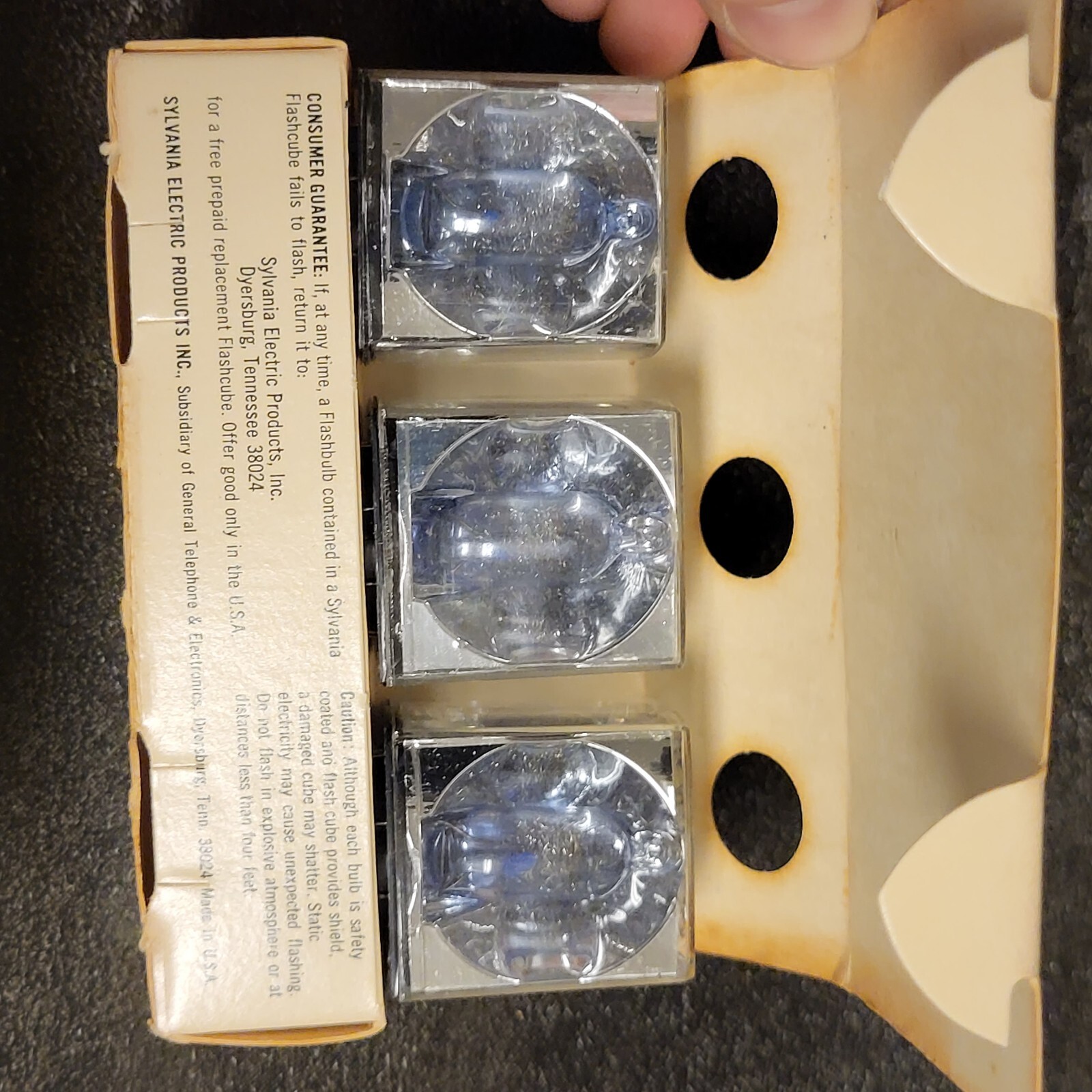 VINTAGE LOT OF 2 THREE PACKS SYLVANIA BLUE DOT FLASHCUBES 24 FLASHES Total NEW