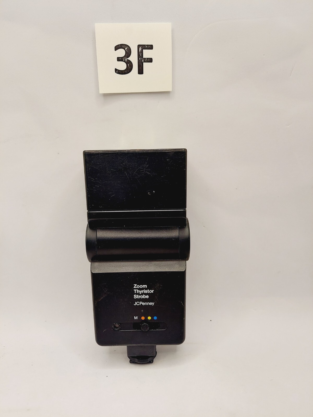 JCPenney Compact Zoom Automatic Strobe Thyristor FLASH Tilt head Vintage
