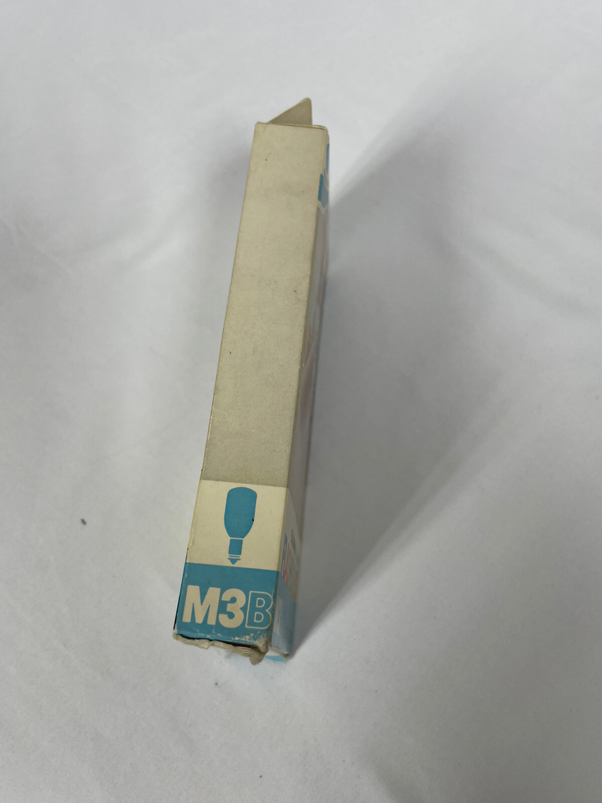 Sylvania Vintage Blue Dot Flash Bulbs M3B And M2b