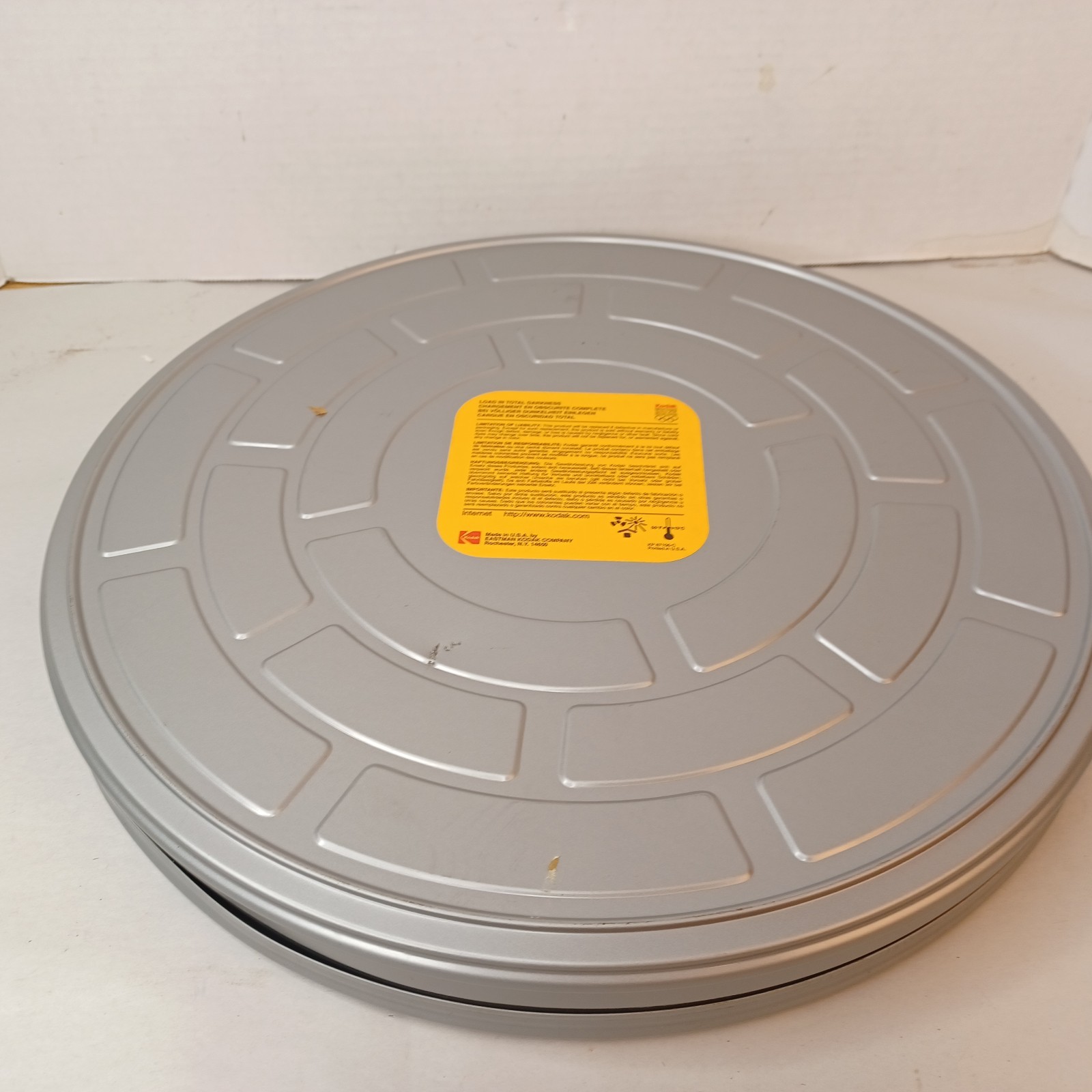 Kodak Eastman 15″ Metal Film Reel Canister Case Empty For EXR 5244 Film