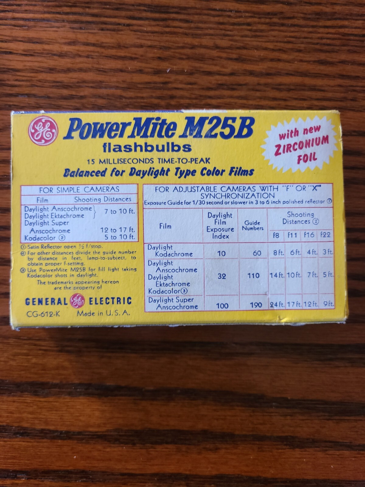 GE General Electric M25B Power Mite Blue Camera Photo Flash Bulbs Box 12 Bulbs