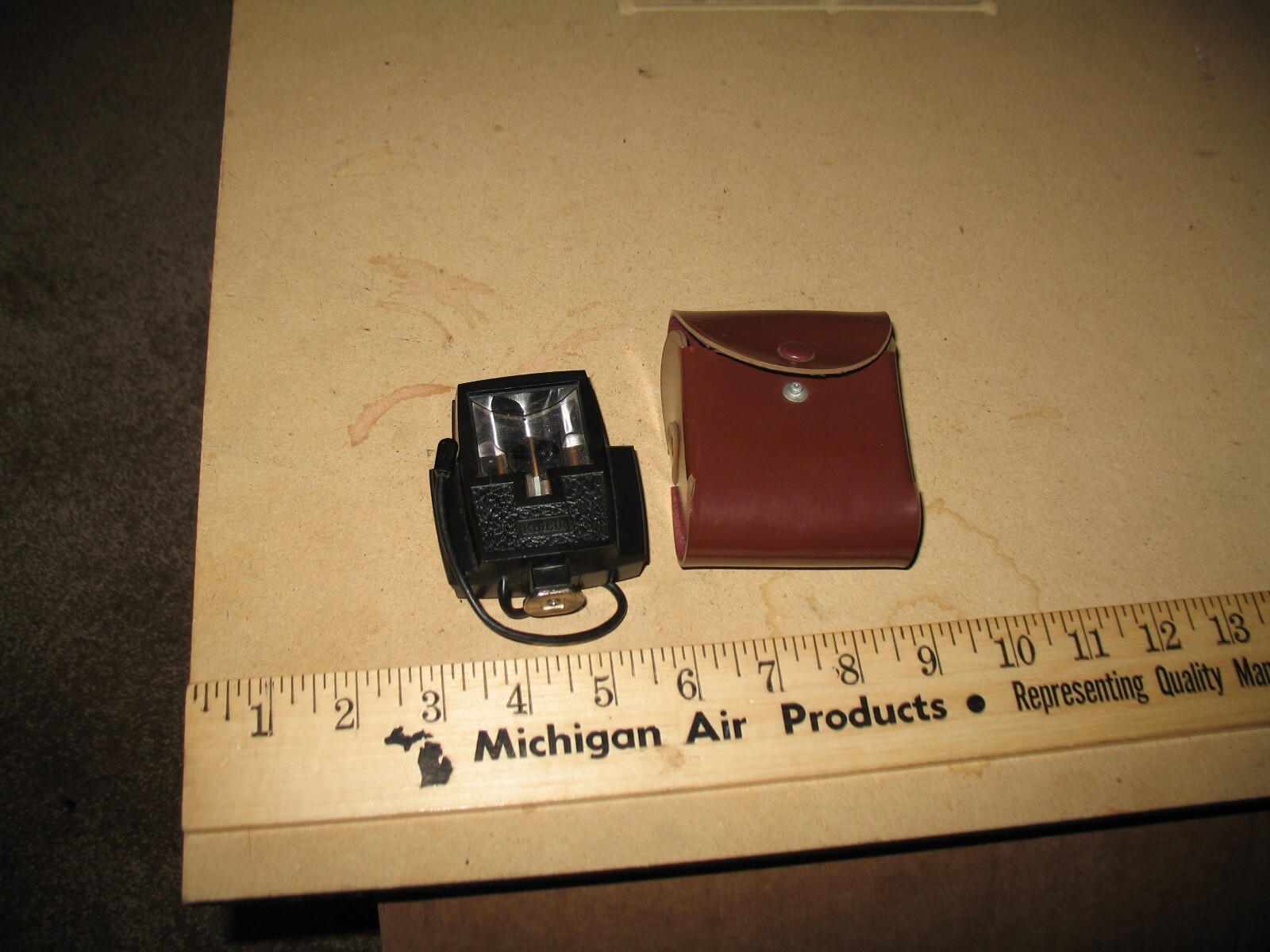 VTG NOS? KODAK CAMERA EKTAMITE FLASHOLDER WITH CASE VERY NICE