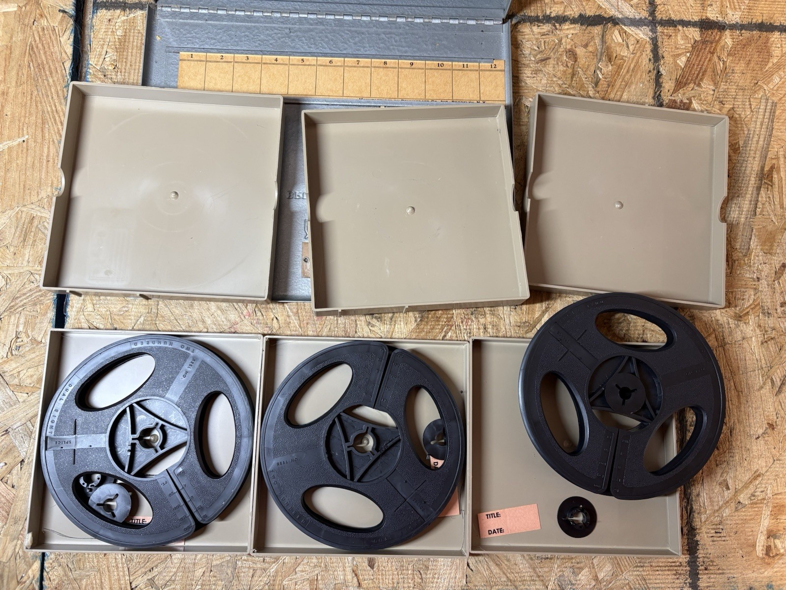 Vintage Brumberger 7” Film Metal Reel Box With Four 1940-50’s 8mm Movies