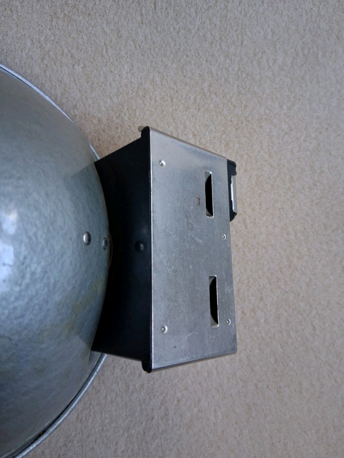 Vintage Photography Equip. Flash Reflector & Bulbs Mid-century Super 8? Untested