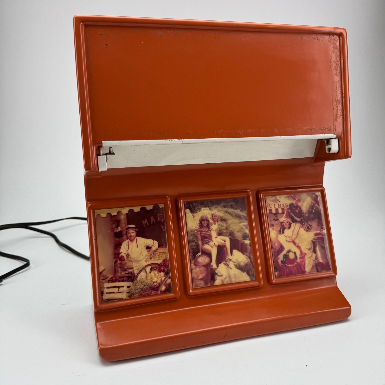 Nimslo Illuminated Lenticular Print Display Countertop Lighted Dealer Display