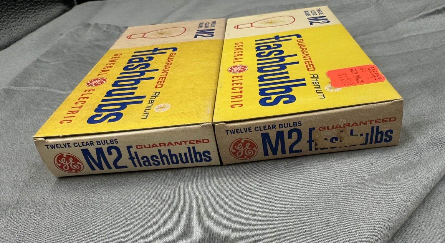 Vintage 2 Boxes Of 12 General Electric Clear M2 Camera Flashbulbs GE Made In USA