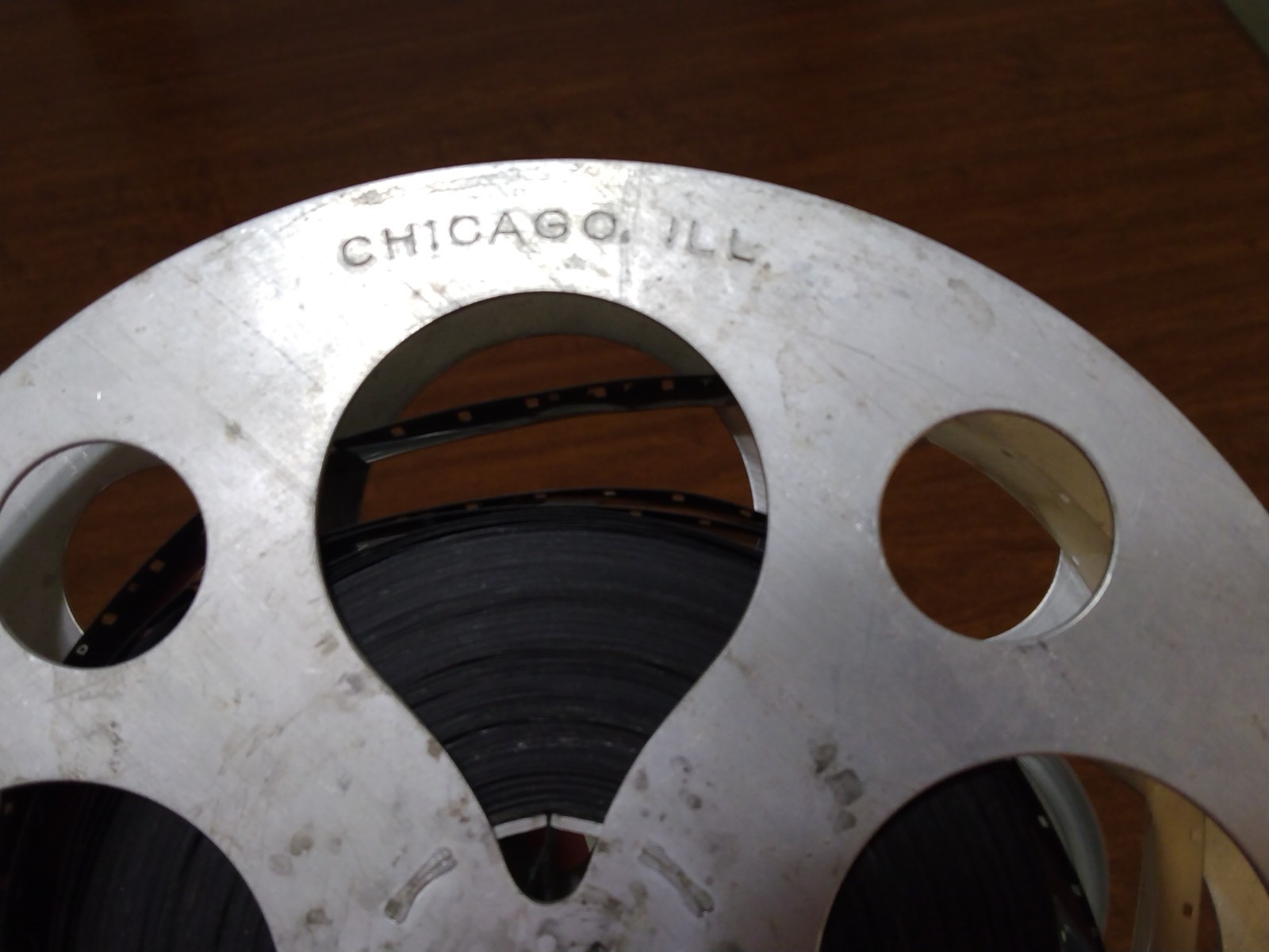 Vintage DeVry Metal Motion Picture Film Reel & Case Chicago USA