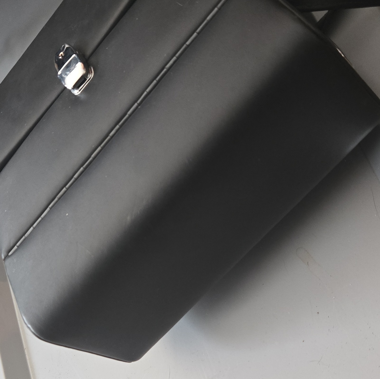 Vintage Minolta XG-M Black Hard Leather Camera Case Tiered Compartment Box Strap