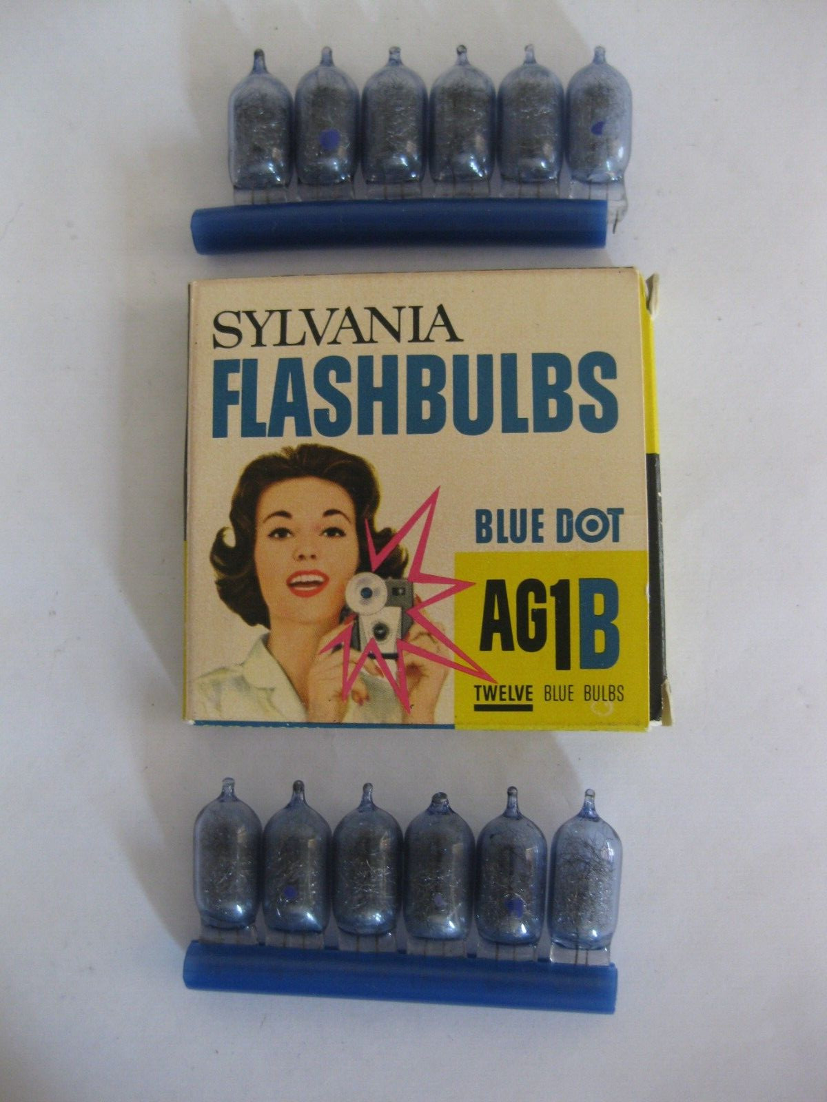 Sylvania Blue Dot AG1B Camera Flashbulbs Vintage 1960s 1970s 1 Box 12Bulbs N.O.S