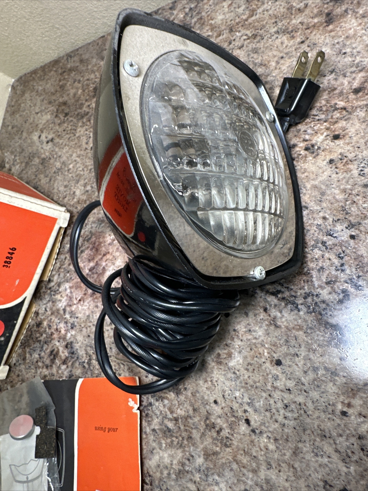 Vintage Sears Super 8 650 Watt Sealed Beam Movie Light Model 8846 w/ Box