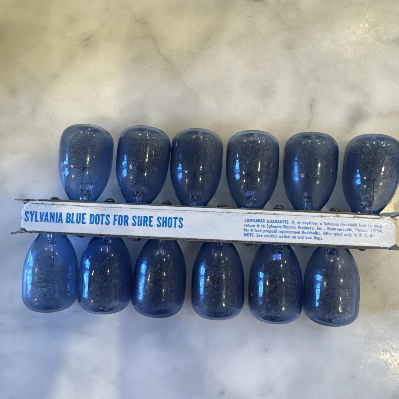 Sylvania blue dot flashbulbs M3B 12 blue bulbs