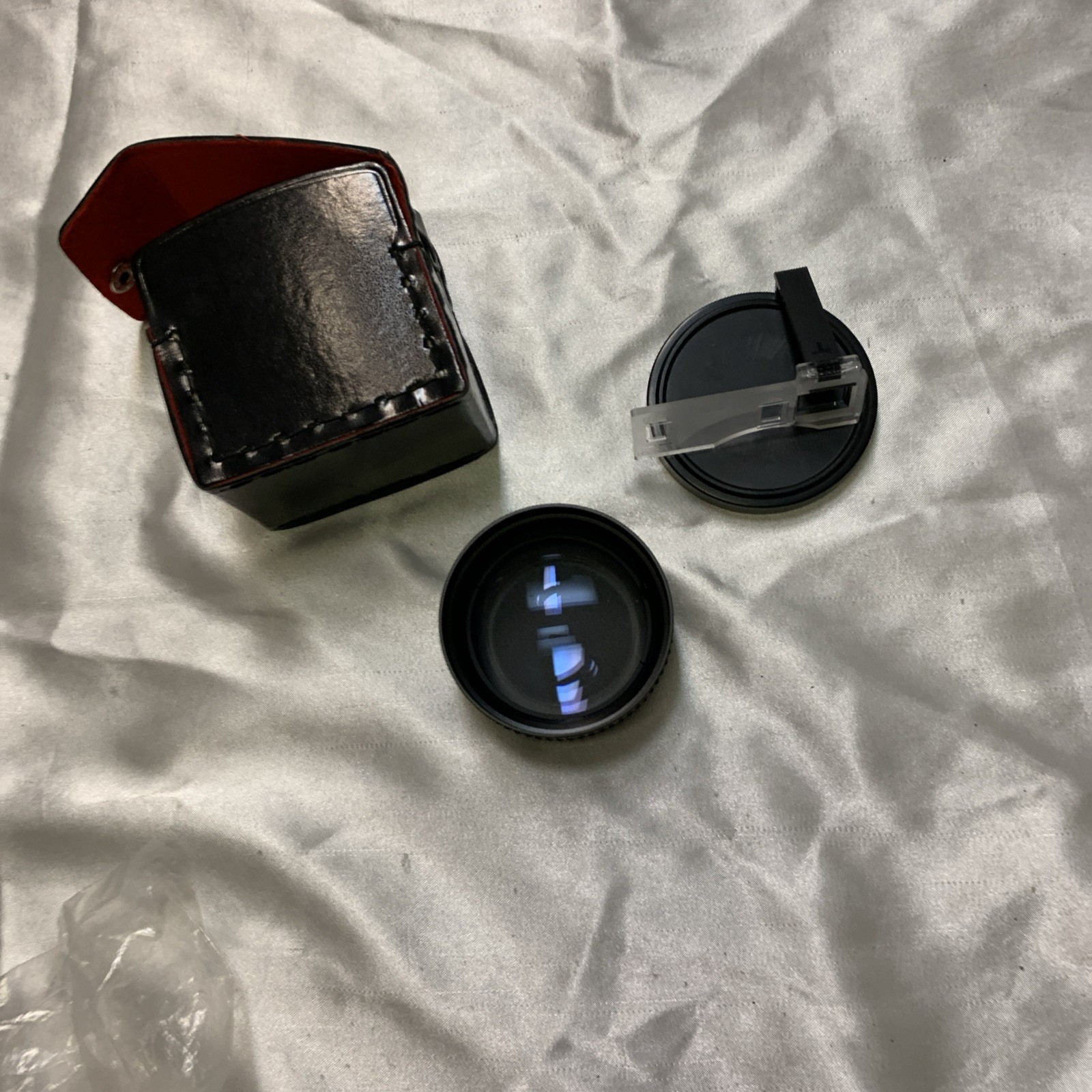 Star-D Aux Telephoto Lens L35AF +Lens Caps/ Leather Case And Viewfinder Add-On