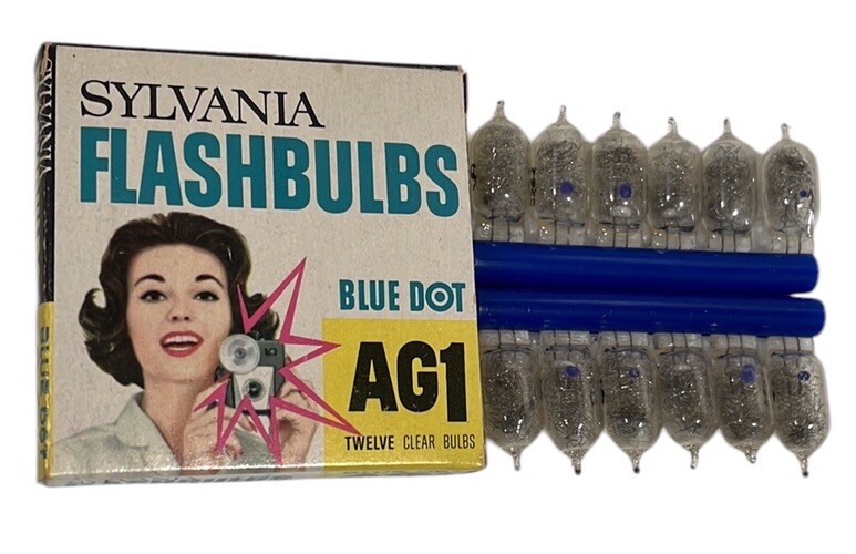Vtg SYLVANIA Flashbulbs Blue Dot~AG1~12 Bulbs~New Open Box~MCM~Photography