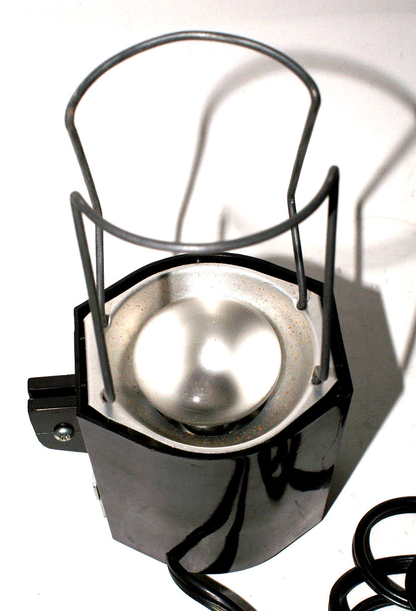 Kenco Model 3000 Movie Light, Lamp Type BDK, 100Watt 120Volt 60HZ-Tested
