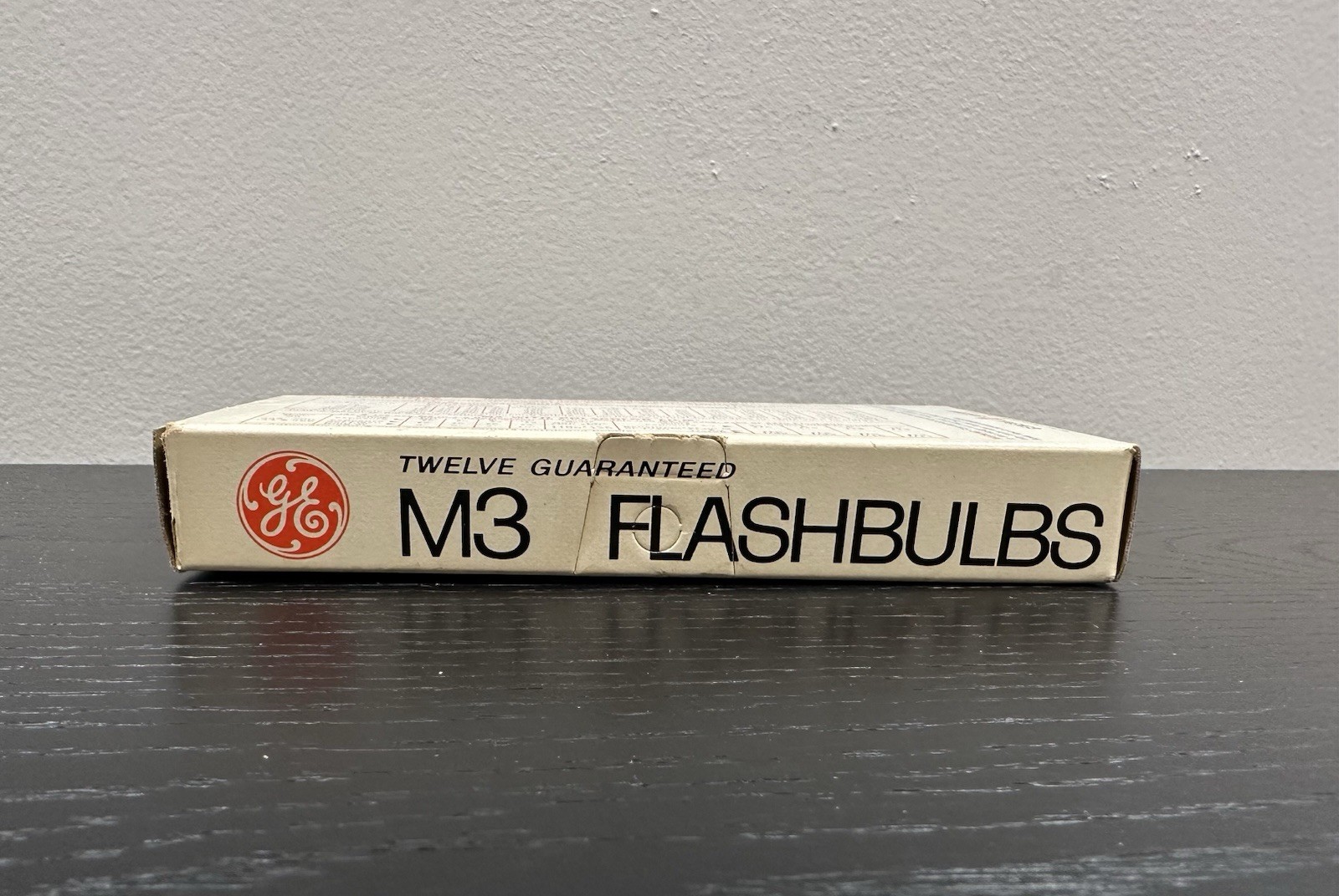 Vintage GE M3 Flashbulbs Box of 12 Light Bulbs Camera Flash Photography