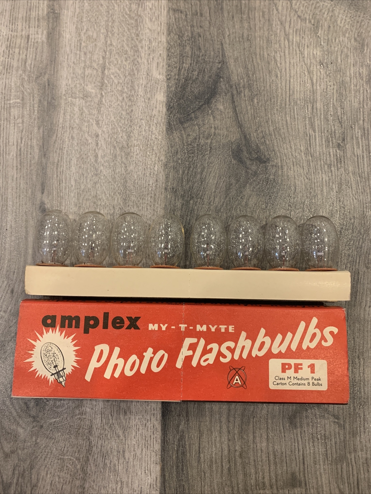 Lot of 2 Vintage 1960s Packs of 4 Amplex MY-T MYTE PF1 Camera Flashbulbs NIB