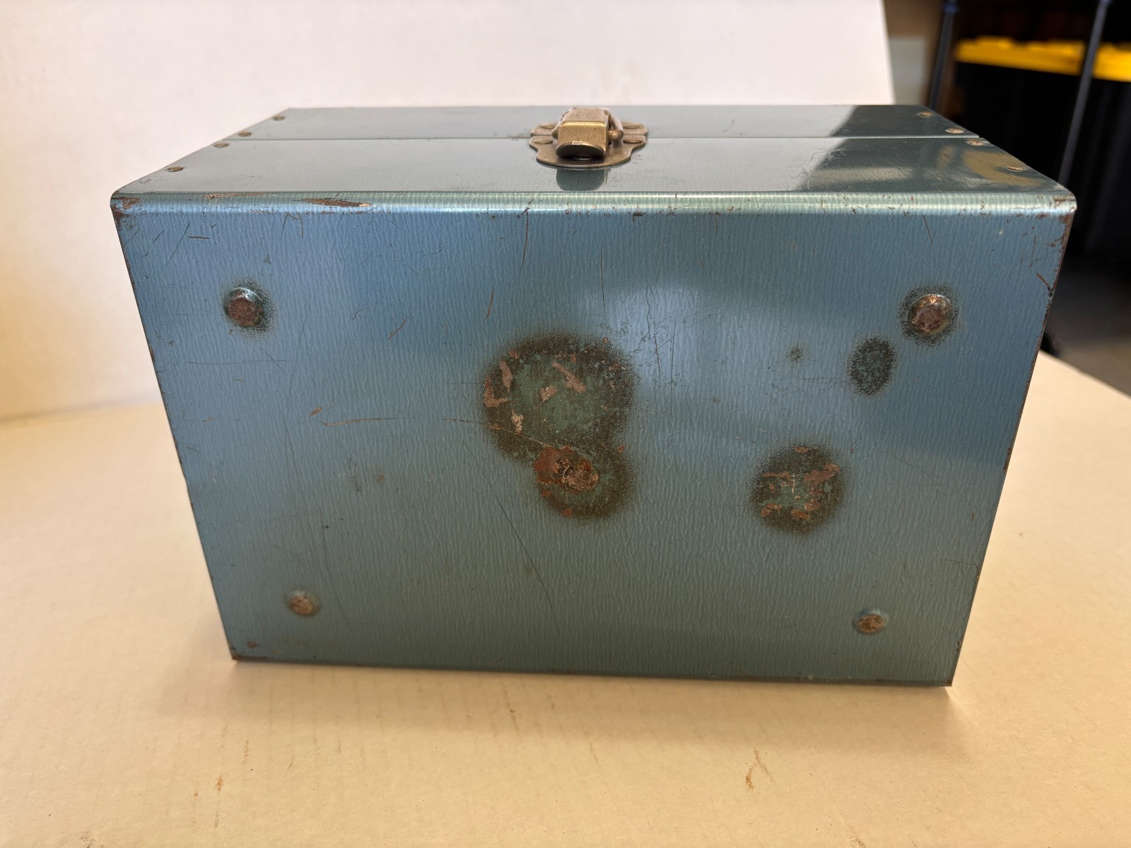 Vintage Blue Metal 8mm Film Case + 4 Metal Cans