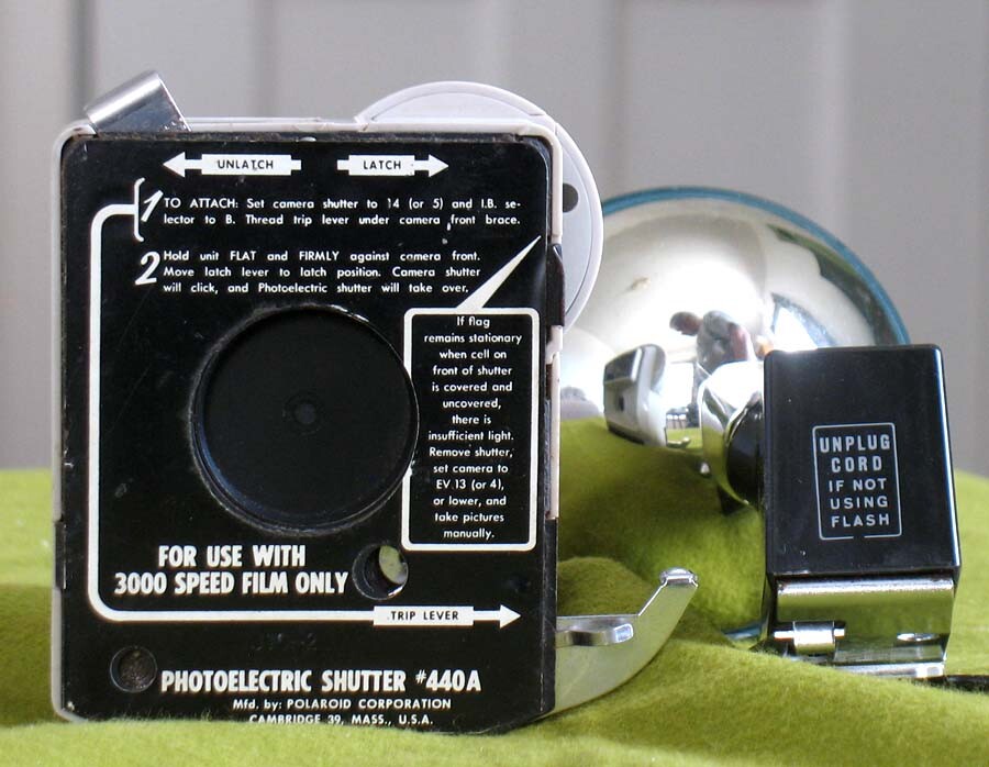 Vintage Polaroid 268 Flash Unit & 440 Photoelectric Shutter for Polaroid Cameras