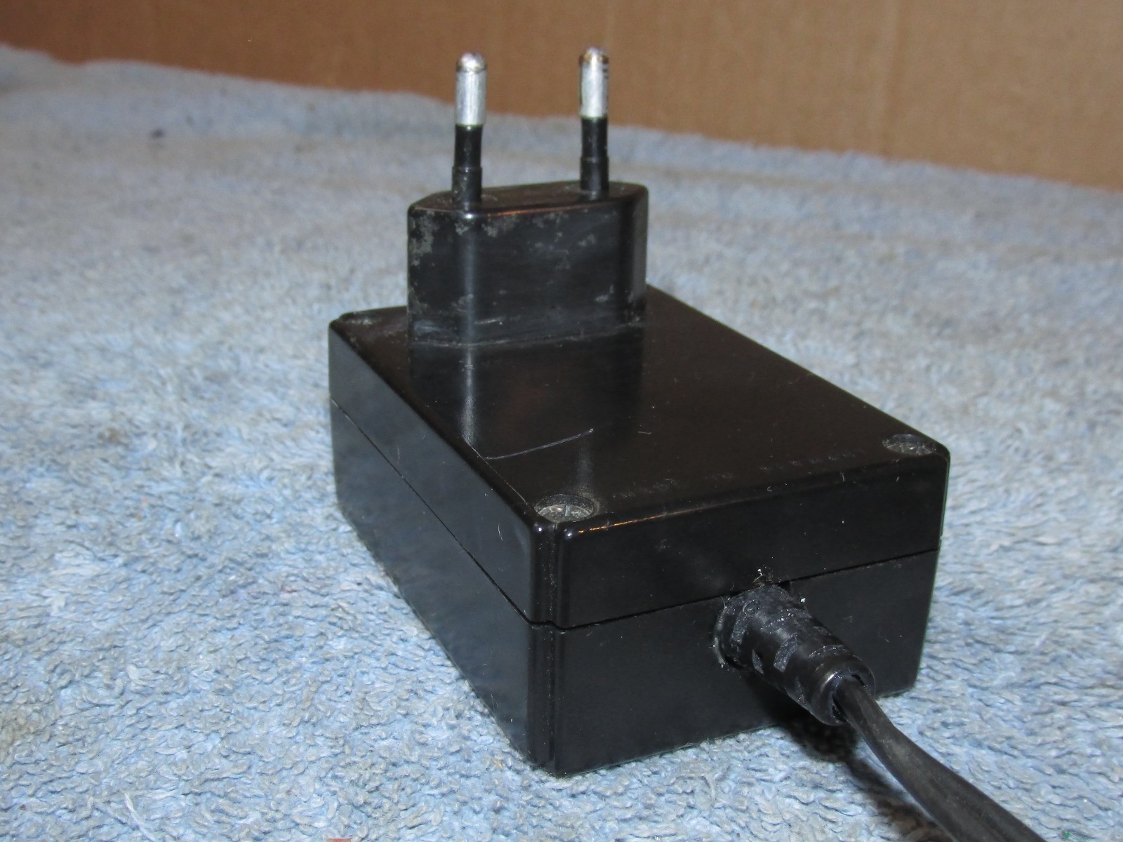 Vtg MECABLITZ Metz 402.12i Banana/EU Plug Battery Charger/Power Supply J617