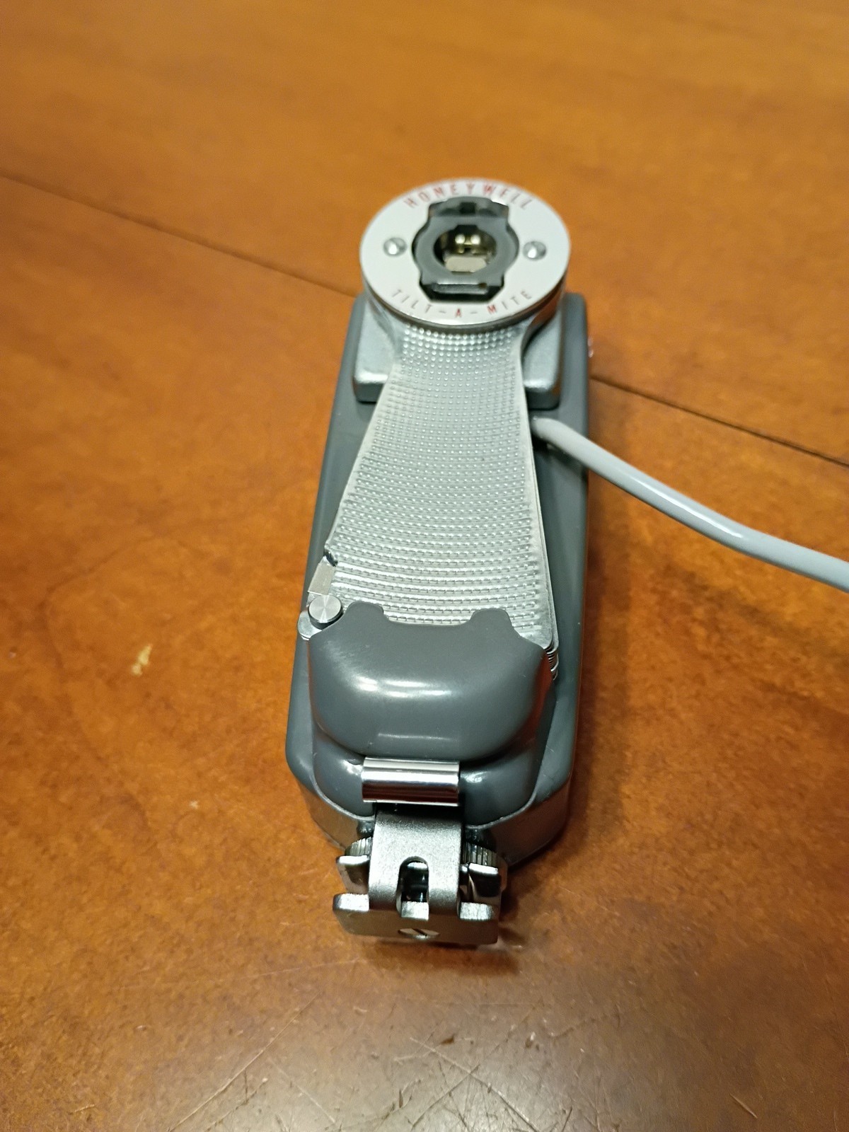 Vtg Honeywell Tilt-A-Mite Camera Flash Unit Collapsible Fan Style W/Case Japan