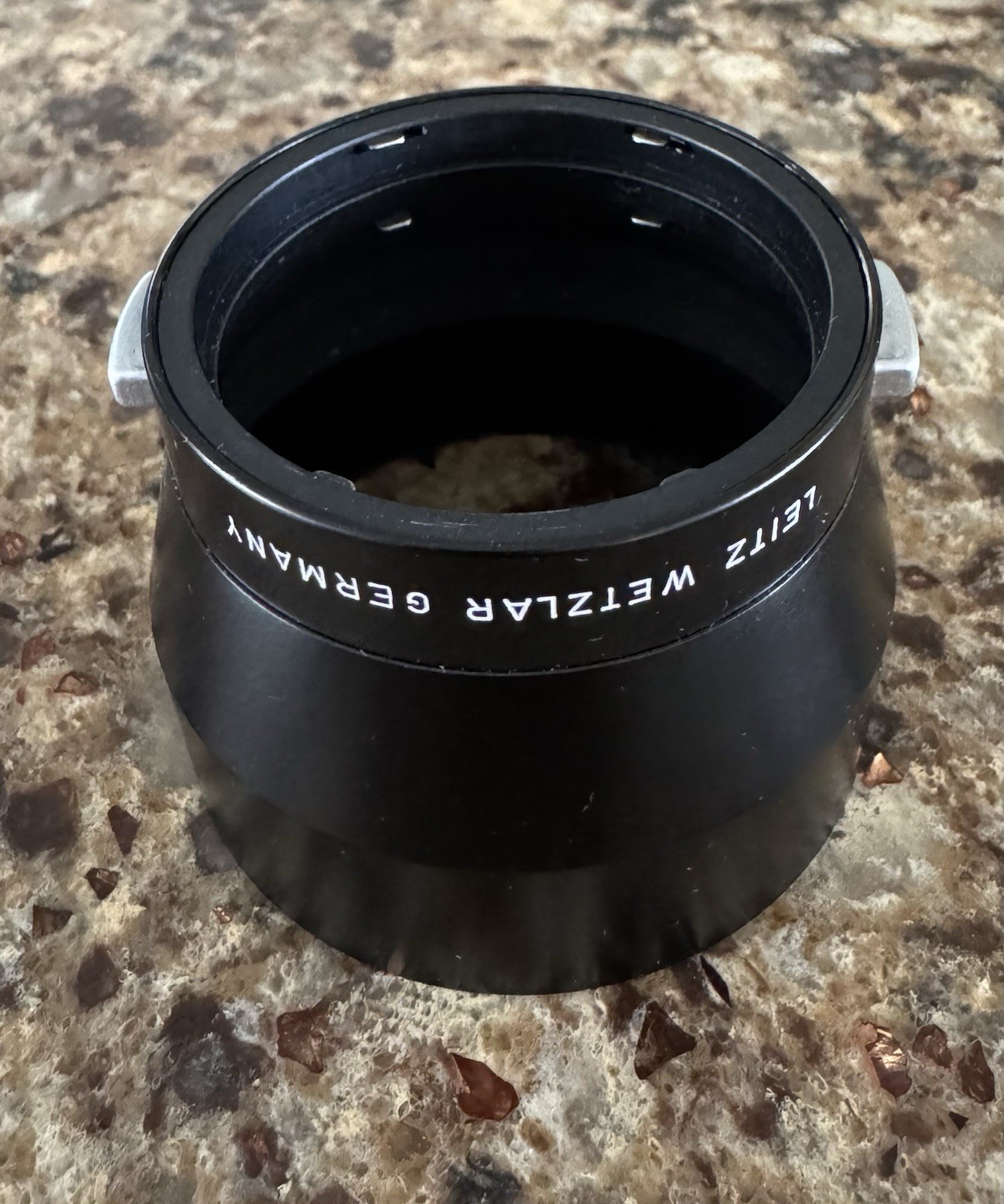 Leica Black 12575 Hood for 90mm/2.8or 4, & 135mm/4or 4.5- Nice