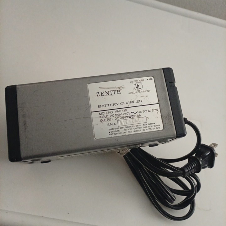 Vintage Zenith VAC 410 Battery Charger Working