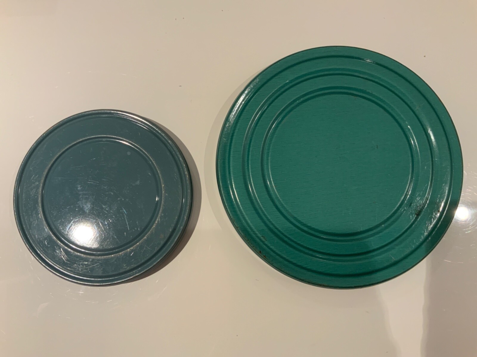 Vintage Metal Empty Film Reels And Container Cases Lot Of 2. 1-5” and 1-7”