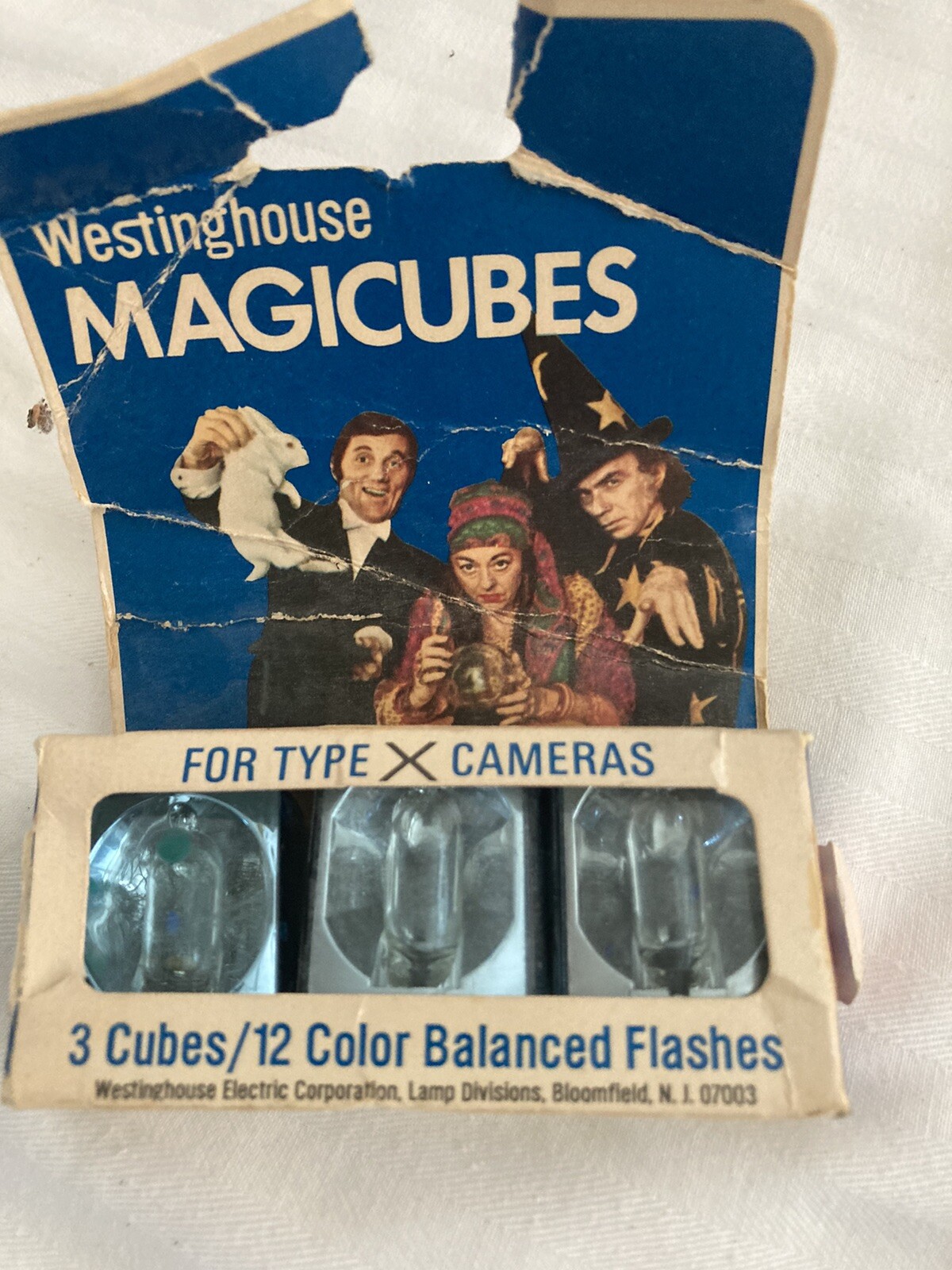Vintage Sylvania Westinghouse Blue Dot Flashcubes -9 cubes/12 Flashes,4 singles