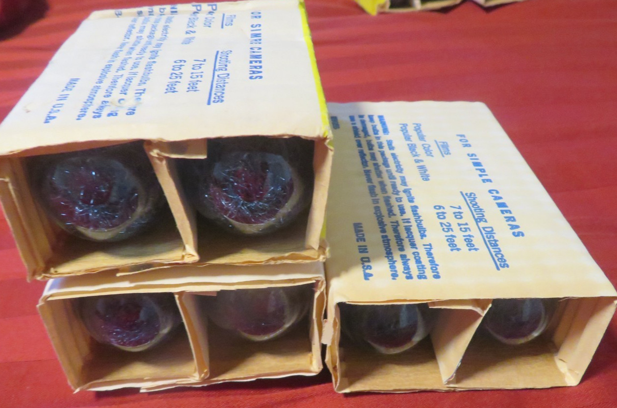 Vintage 3 Packs, 12 Bulbs GE 5B Flashbulbs New Old Stock