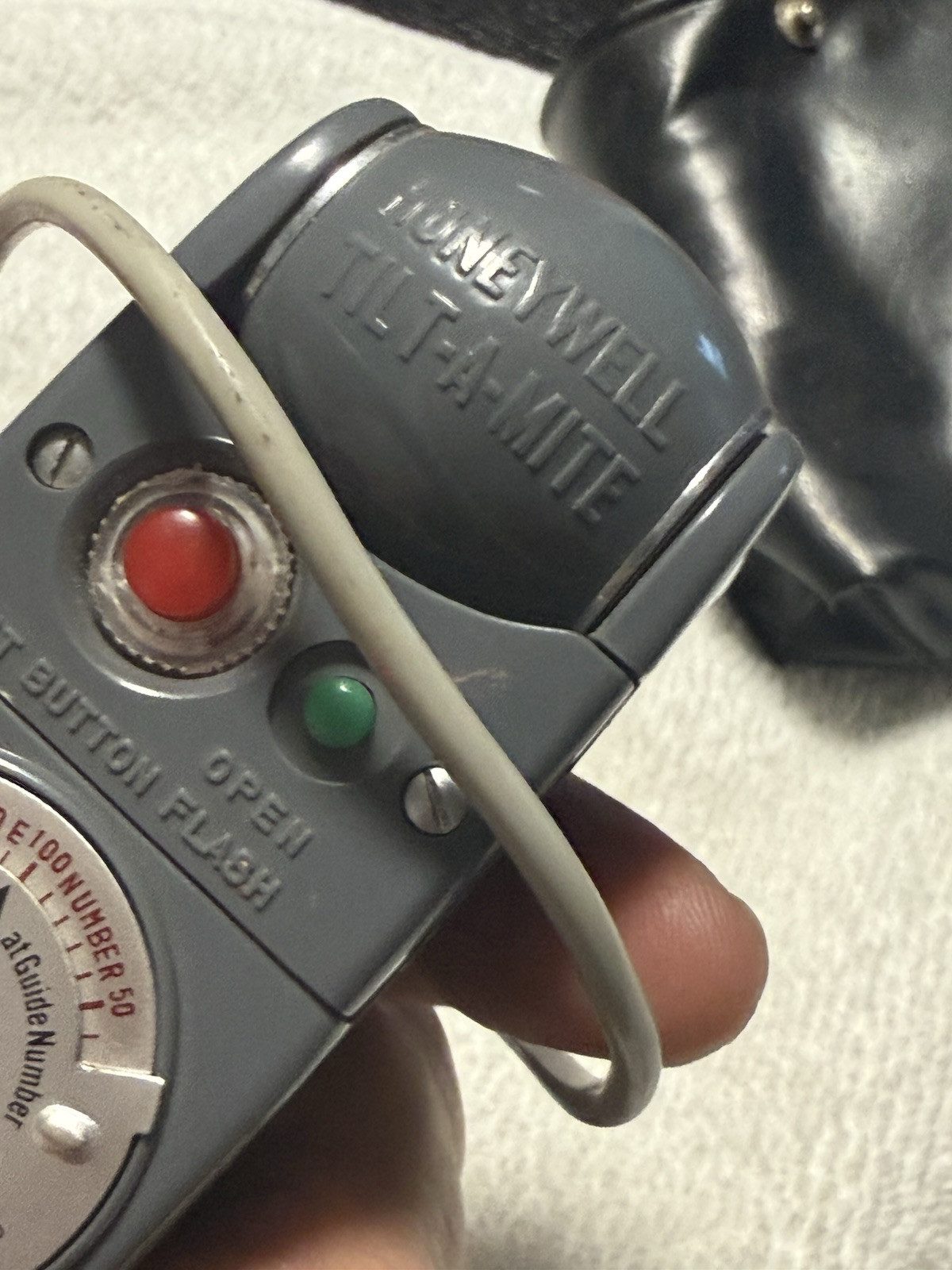 Vintage Honeywell Tilt-A-Mite Folding Fan Camera Flash with Case Untested