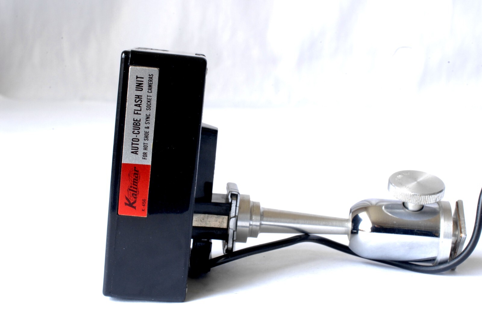 Kalimar AUTO-CUBE FLASH UNIT K-456 w/ Prazision German Hot Shoe and Ball Head