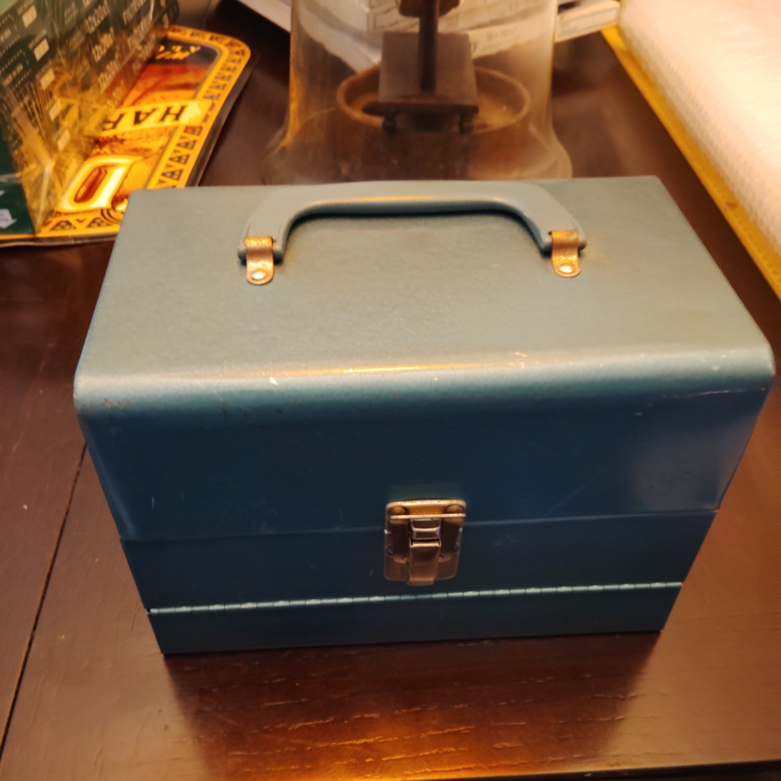Vintage Metal Blue Logan De Luxe Bruce 12 Slot 8mm Movie Reel Chest Storage Case