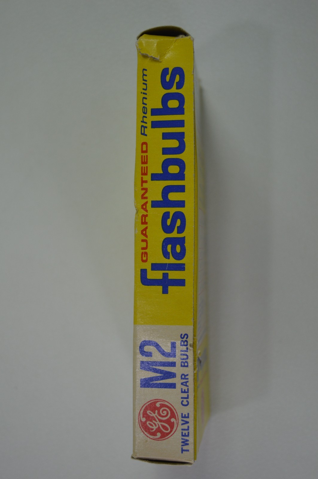 M2 and M2B Flash Bulbs Lot of 14 GE General Electric Power Mite Vintage