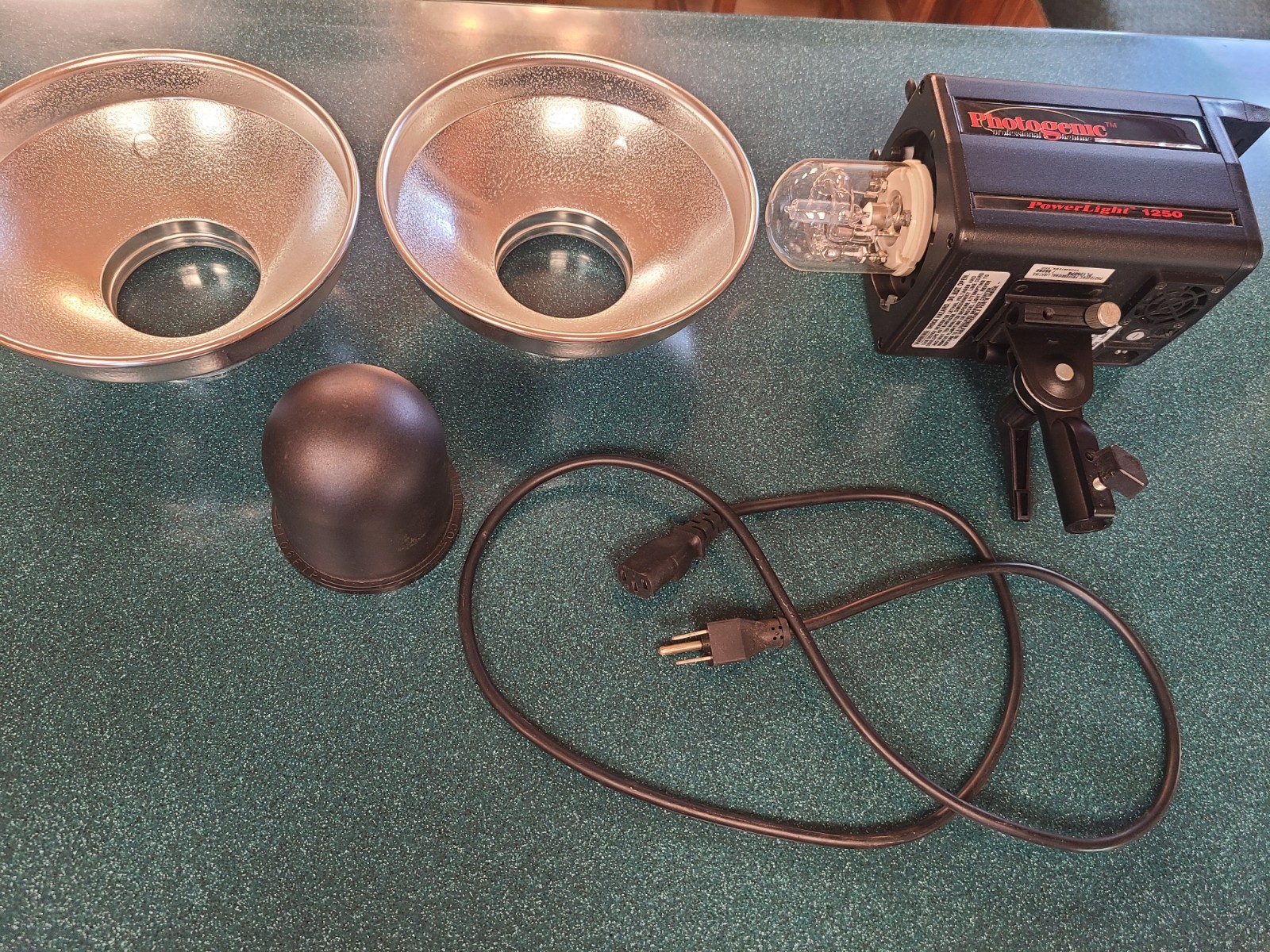 Vintage Camera photography Photogenic Power Light 1250 PL1250PS reflectors works