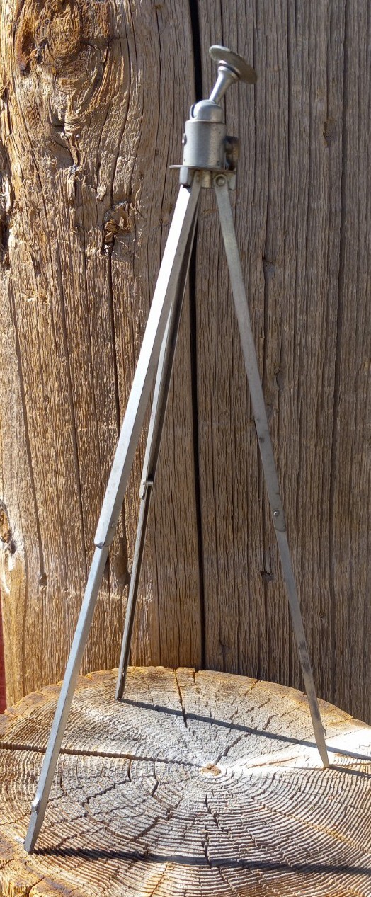 VINTAGE WILLO FOLDING POCKET TRIPOD GERMANY WITH SWIVEL HEAD 8″-13″