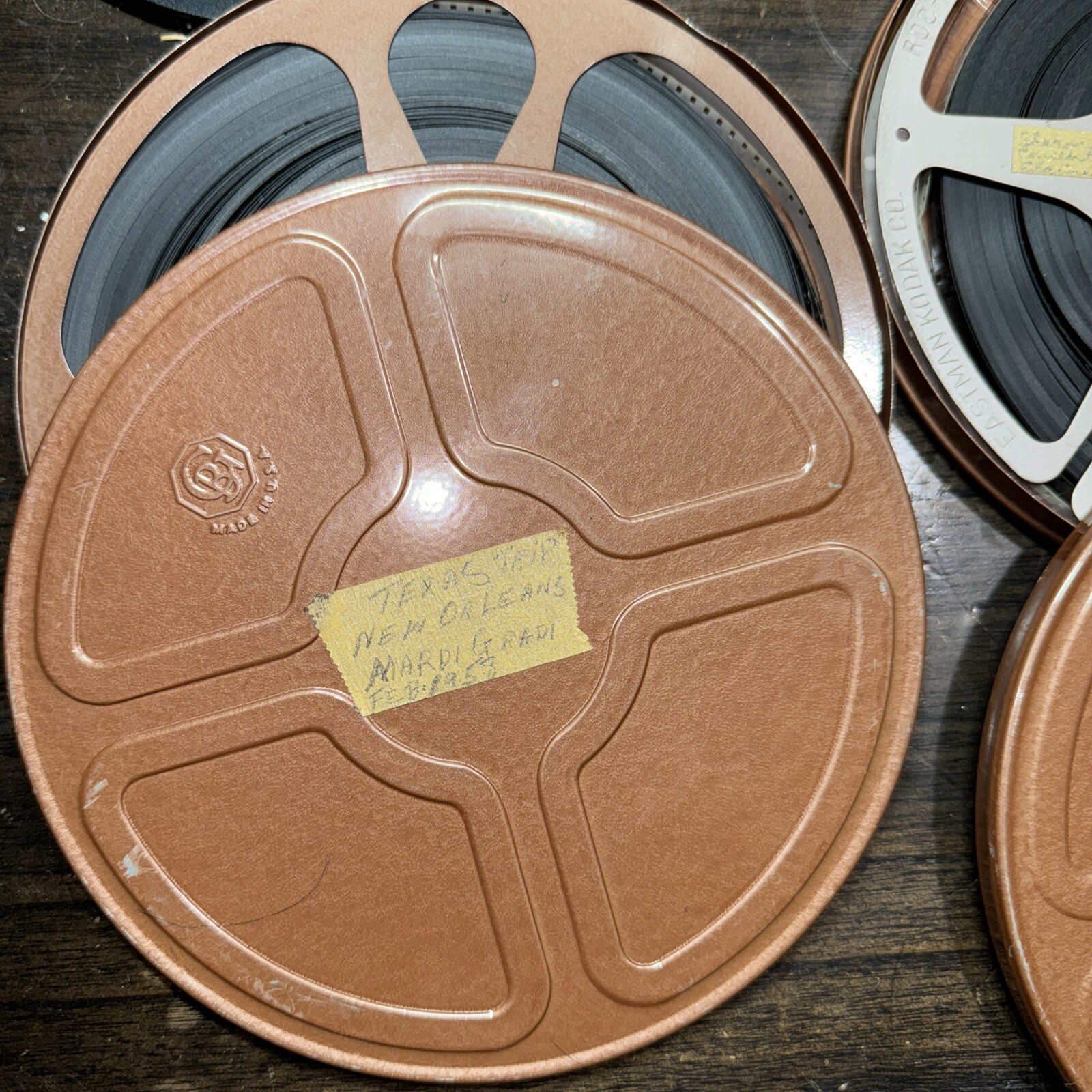 Vintage 8 mm carry case 12 slots and six reels with Splicer