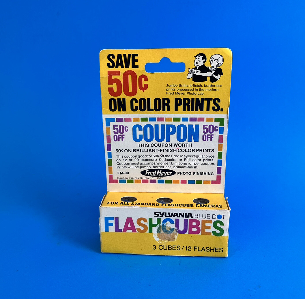 Sylvania Blue Dot Flashcubes NOS 3 Pack Unused For Use Or For Movie Prop
