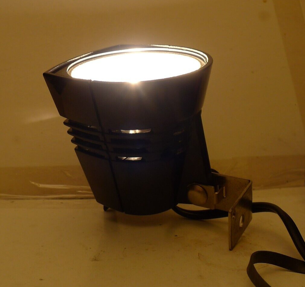 Smith Victor Model Q-1 650W 120V Plug In Movie Light- Vintage – TESTED