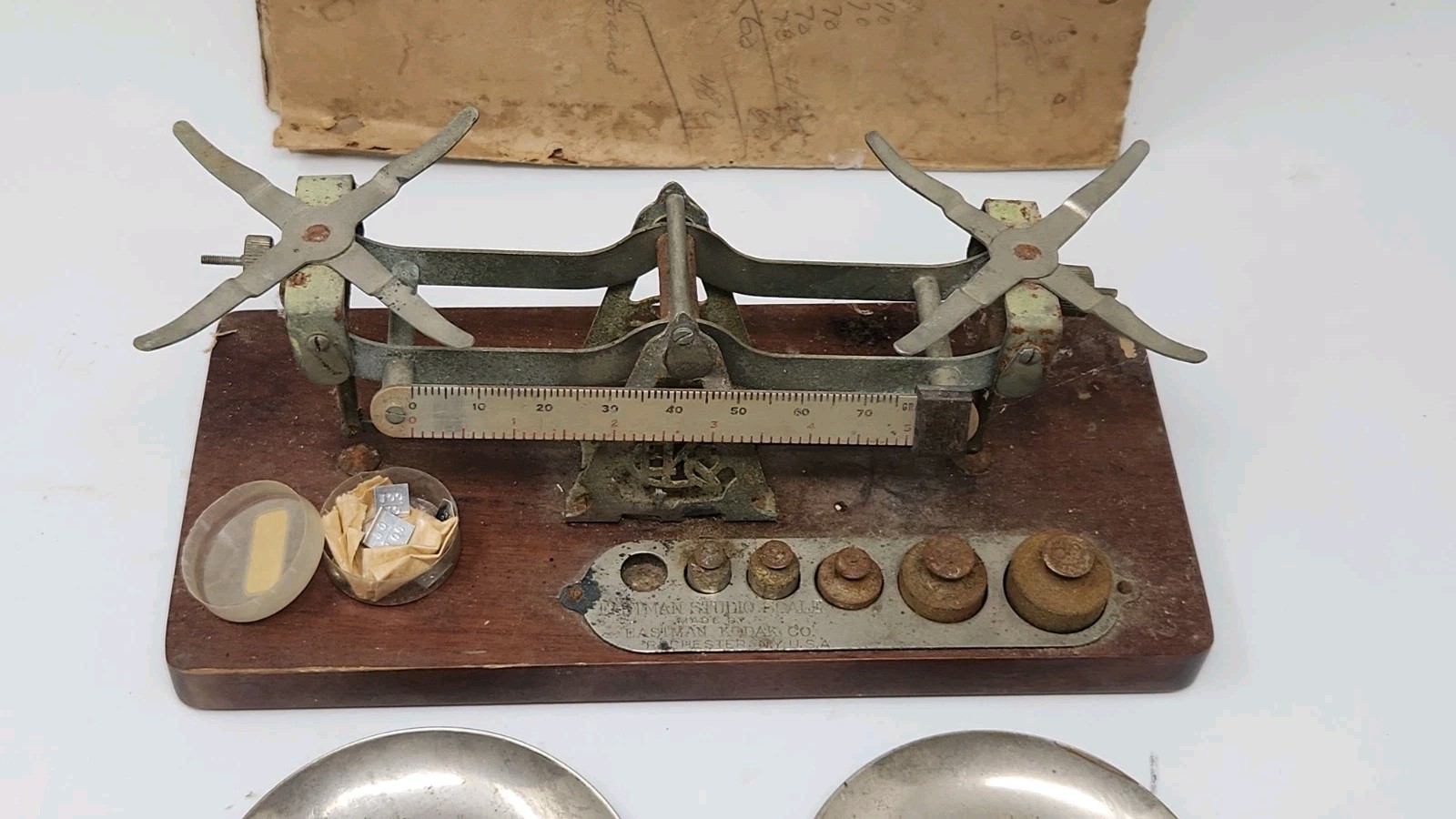 Hey, that’s a cool Eastman Kodak Photography Studio Scale! With Original Box