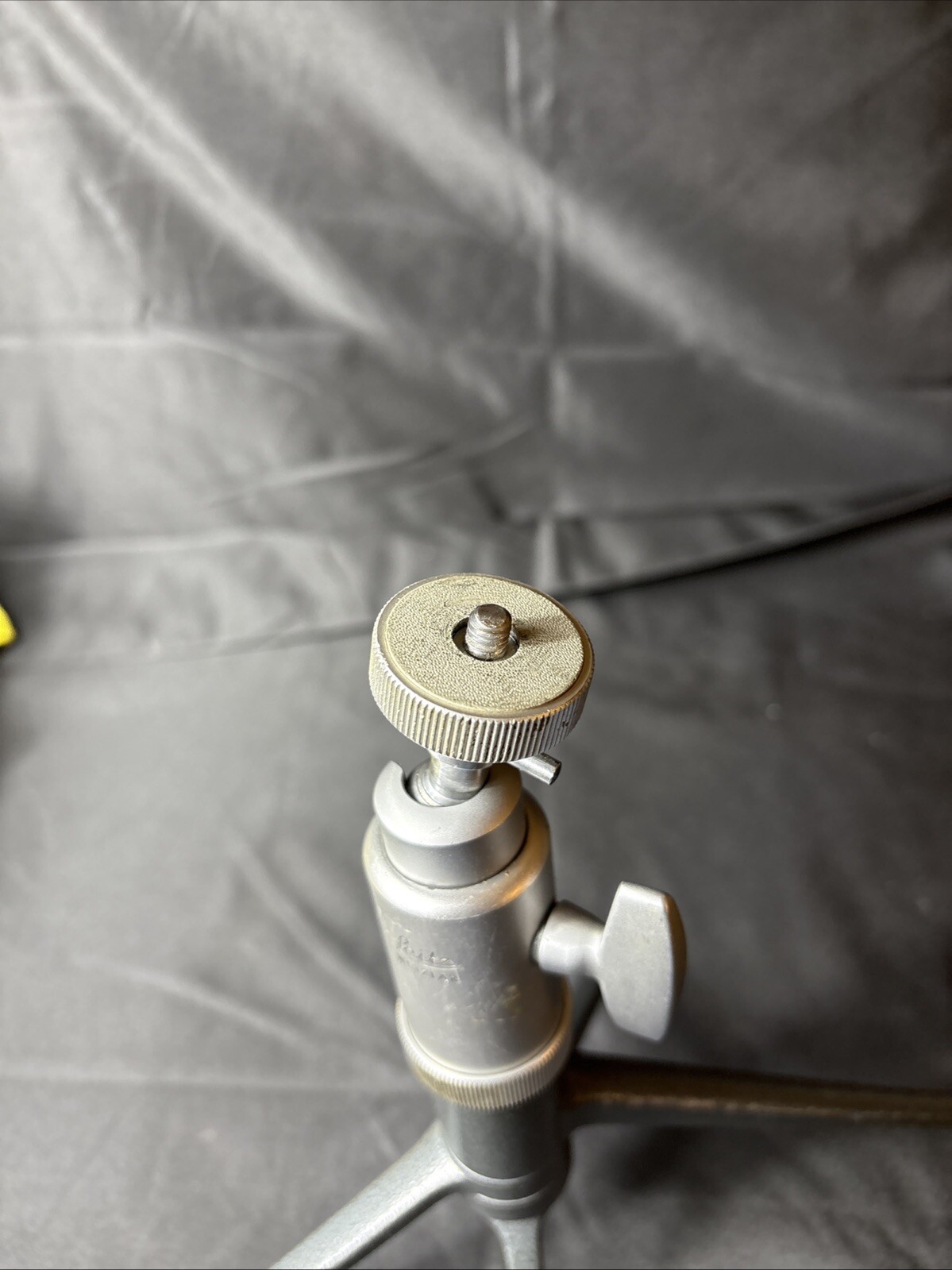 NICE Vintage LEICA Leitz Tabletop TRIPOD with Mini Ball Head