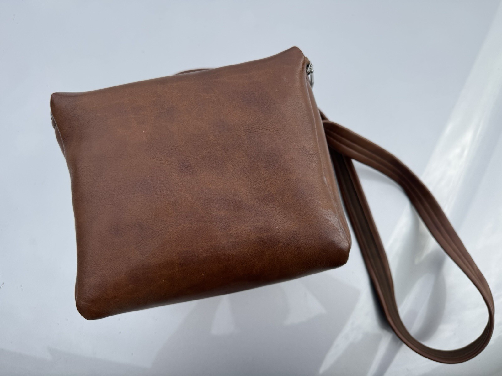 Polaroid vintage Tan SX-70 or 600 Zipper Camera Carrying Case built in Strap